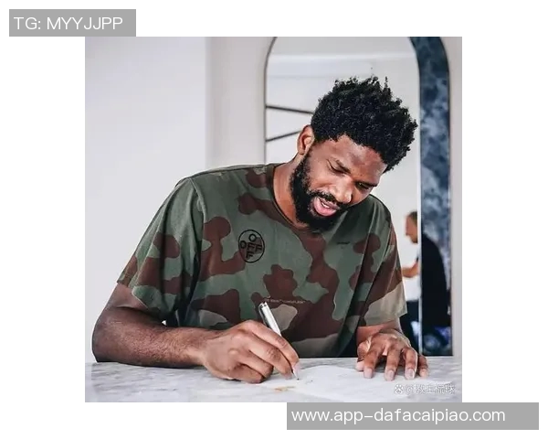 乔治参与合练展现状态恩比德单独进行力量与体能训练